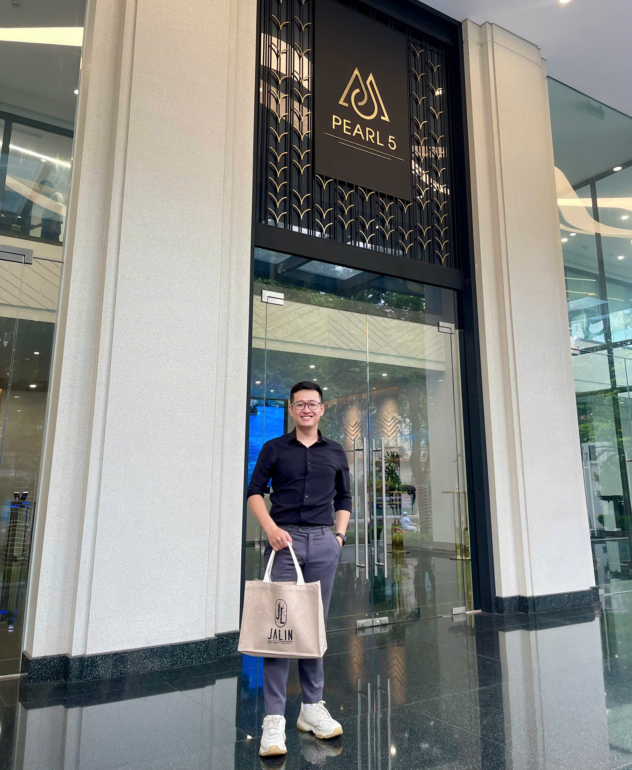 Hương thơm trong toà nhà pearl 5