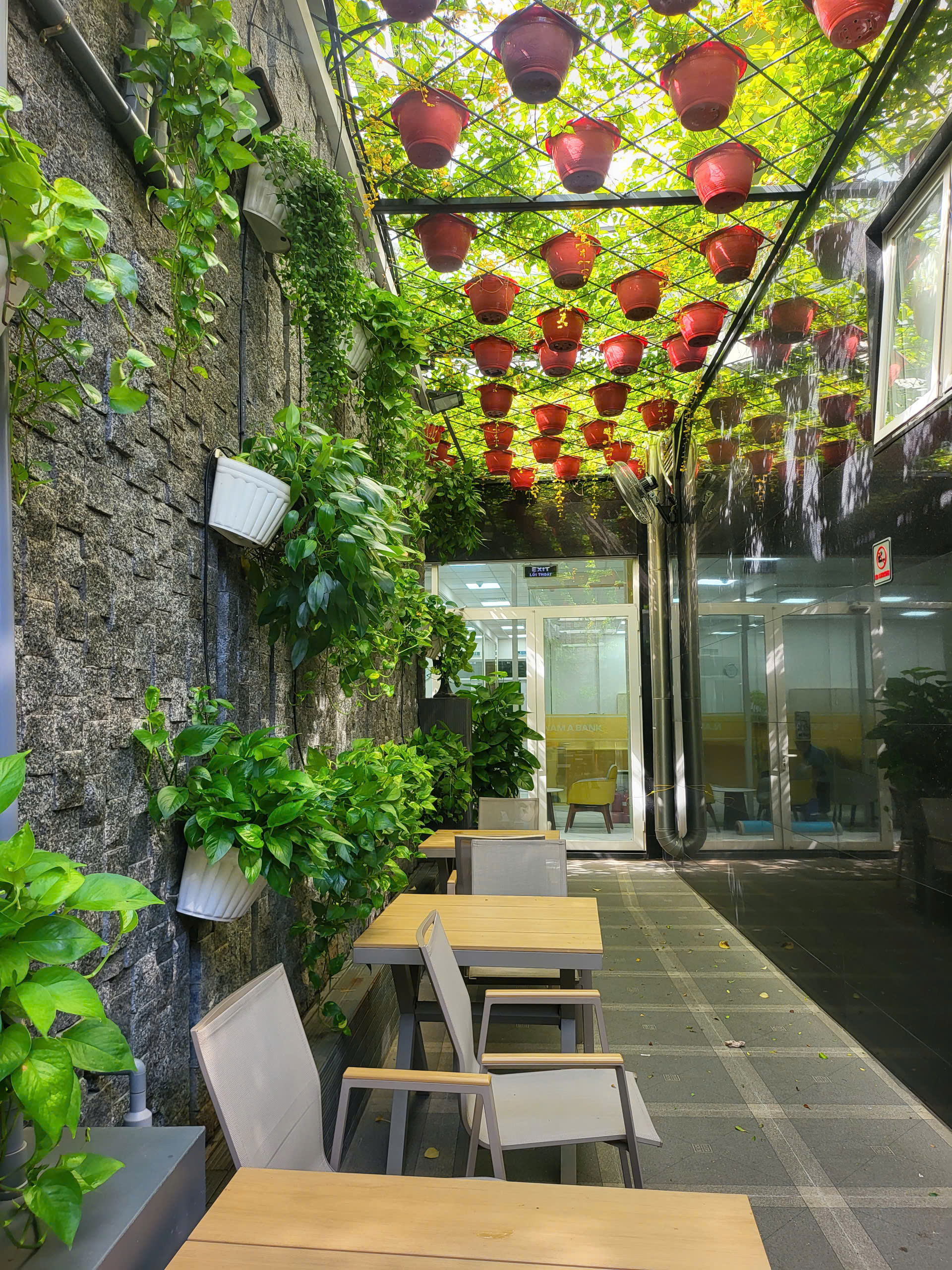 mảng xanh tại Victory Tower